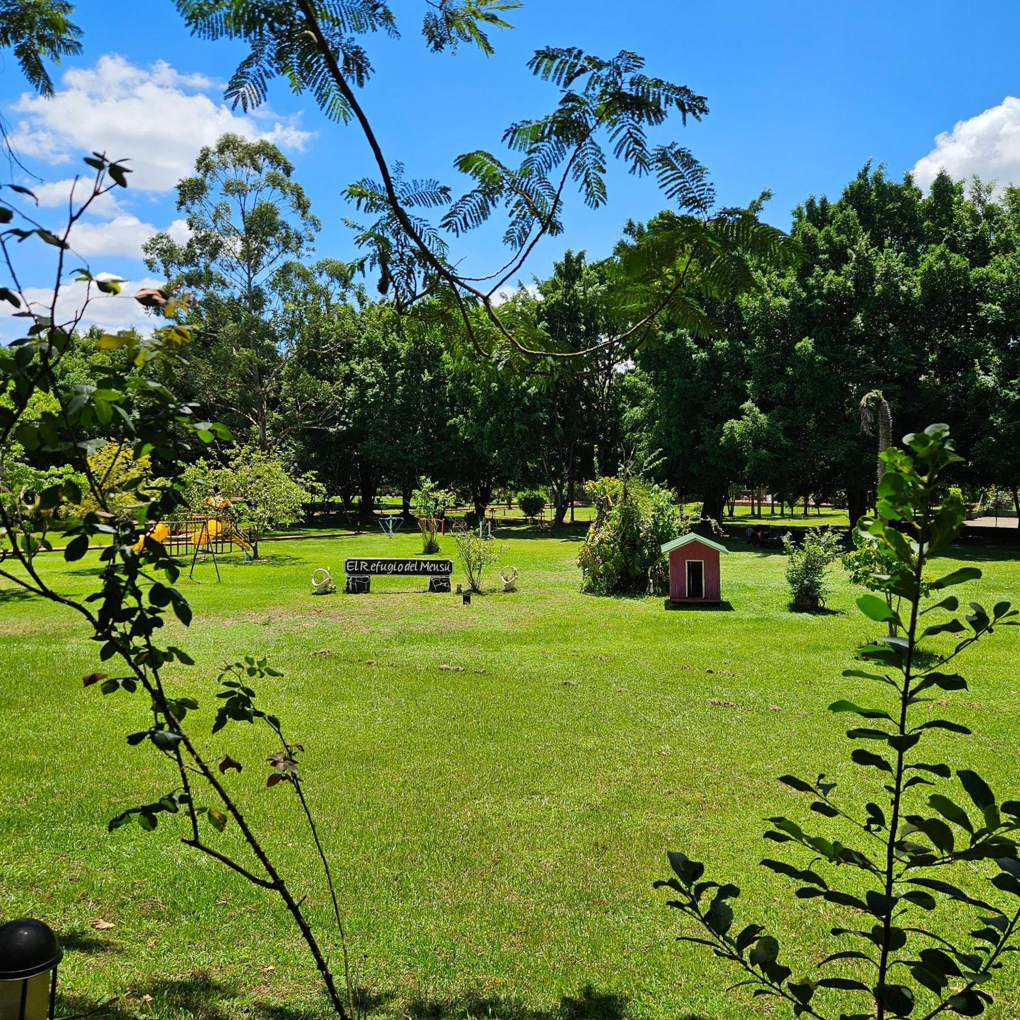 Cabanas El Refugio Del Mensu Puerto Iguazú Exteriör bild