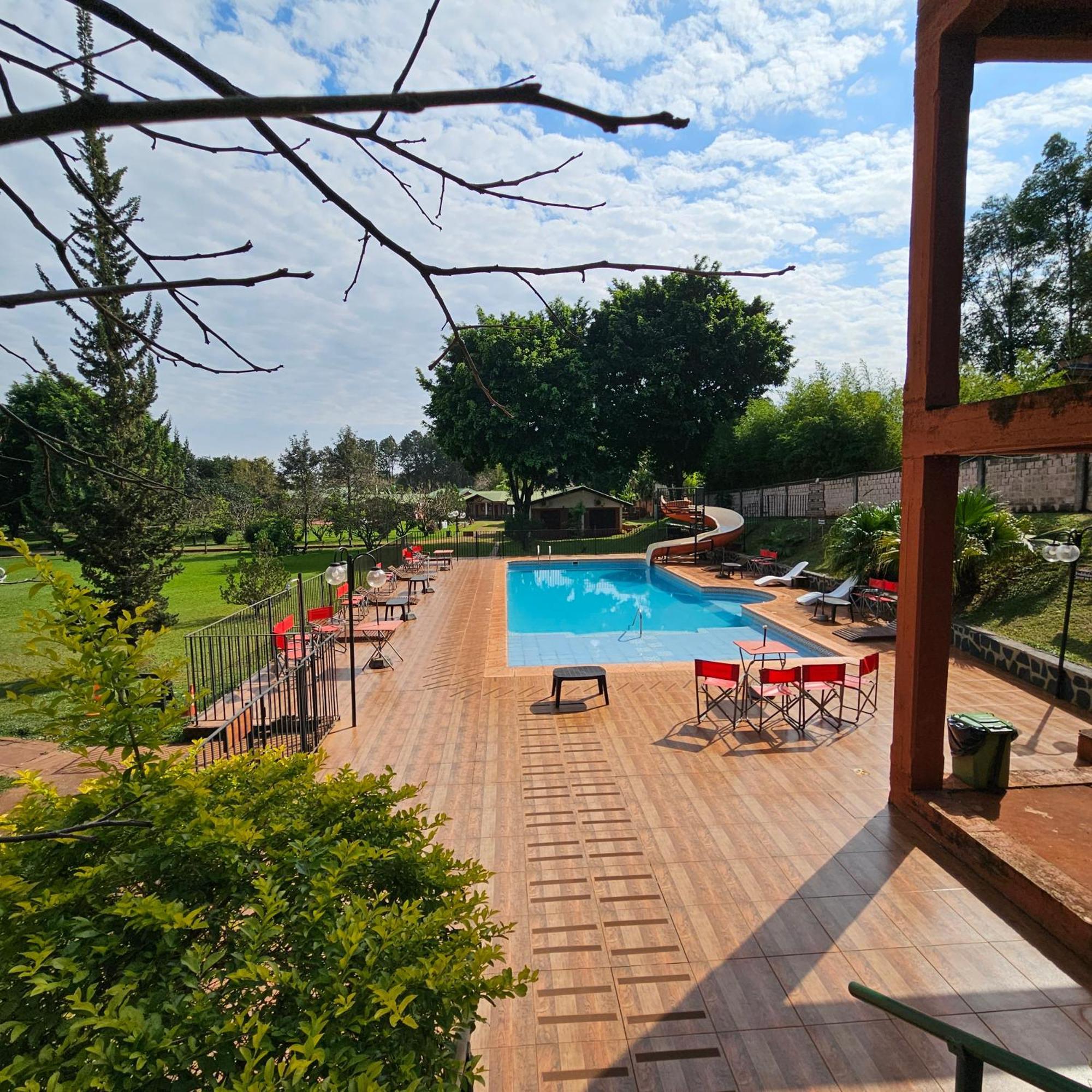 Cabanas El Refugio Del Mensu Puerto Iguazú Exteriör bild
