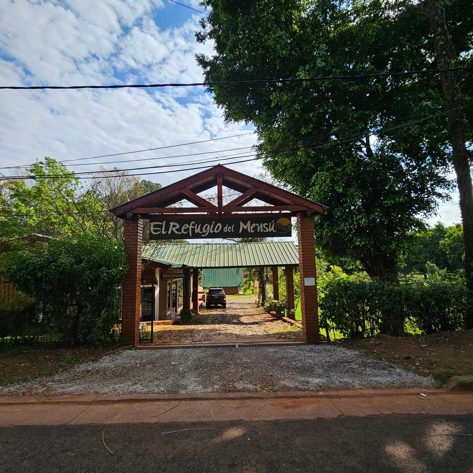 Cabanas El Refugio Del Mensu Puerto Iguazú Exteriör bild